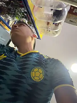 Show de OliverWest04 na webcam