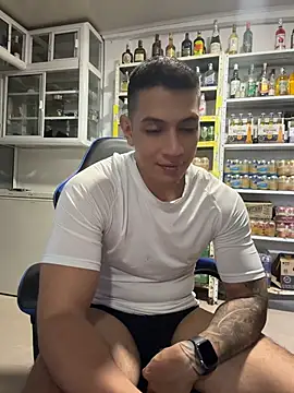 OliverWest04 Show Webcam