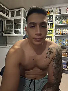 OliverWest04 Show Webcam
