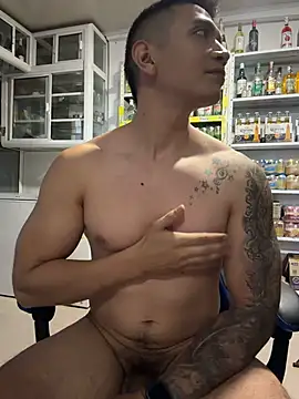 OliverWest04 Webcam-Show