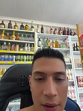 OliverWest04's Webcam Show
