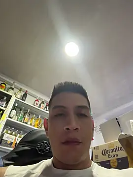 Show de OliverWest04 na webcam