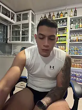 OliverWest04 Show Webcam