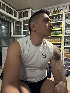 OliverWest04 Webcam show
