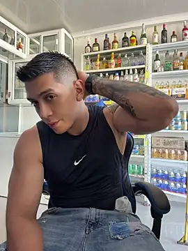 Вебкам-шоу OliverWest04