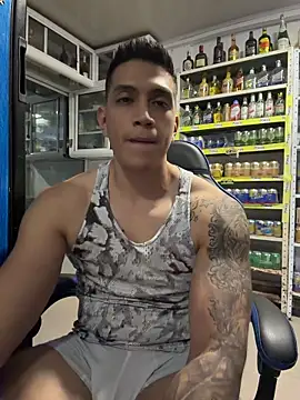Show de OliverWest04 na webcam