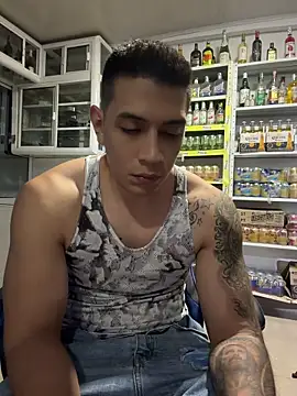 OliverWest04 Webcam show