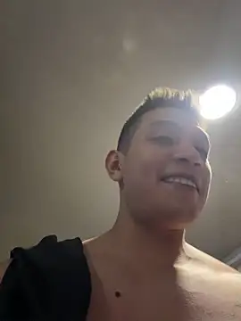 Show modela OliverWest04 na web-kameri