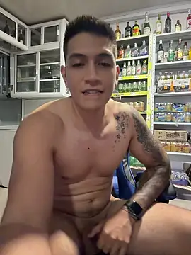OliverWest04 Show Webcam