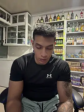 OliverWest04 Show Webcam