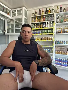 OliverWest04 Webcam Show