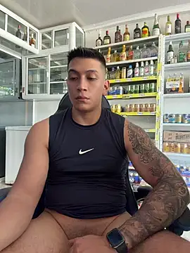 Show de OliverWest04 na webcam