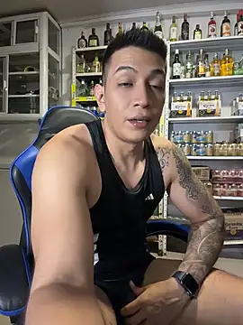 OliverWest04 Webcamshow