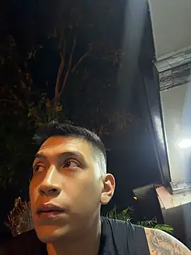 OliverWest04's Webcam Show