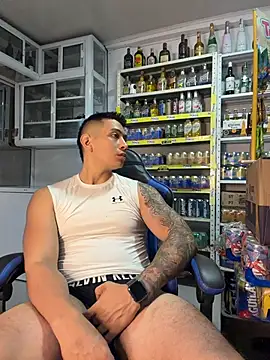 OliverWest04 Webcam show