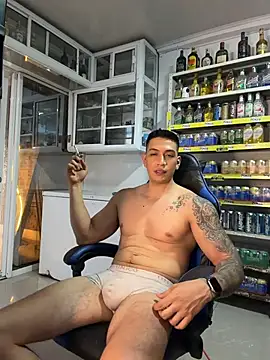 OliverWest04 Show Webcam