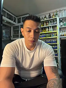 عرض كام OliverWest04