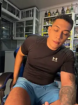 OliverWest04 Webcamshow