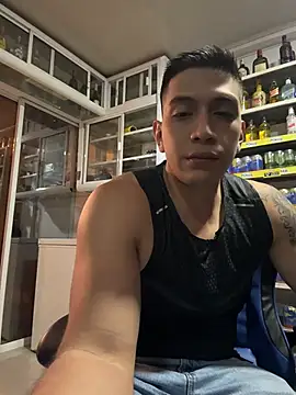 OliverWest04 Show Webcam