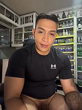 OliverWest04 Show Webcam
