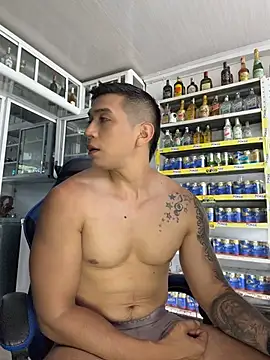 OliverWest04 Show Webcam