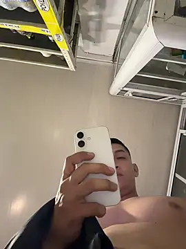 OliverWest04 – webcam-show