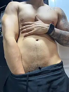 Show de OliverWest04 na webcam