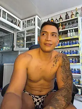 OliverWest04 Webcamshow