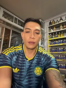 OliverWest04's Webcam Show