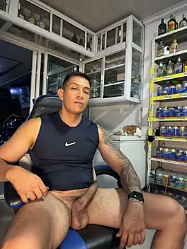OliverWest04 Webcam Show