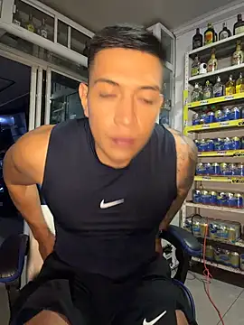 OliverWest04 Webcam show