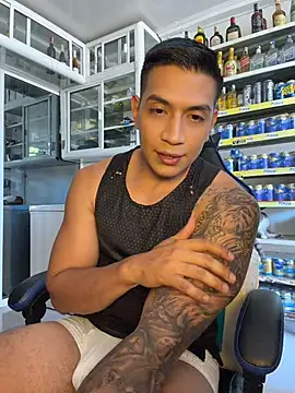 OliverWest04 Webcam Show