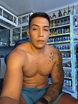 Show de OliverWest04 na webcam