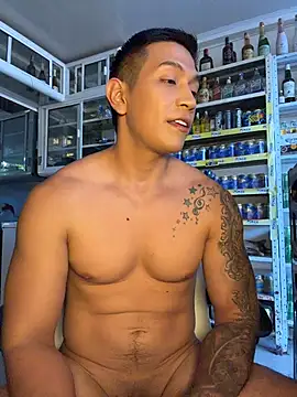 OliverWest04 Webcam Show