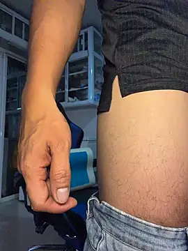 OliverWest04 Show Webcam