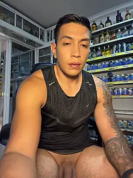 OliverWest04 Webcam Show