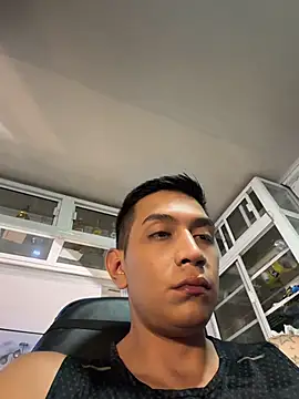 OliverWest04 Webcam show