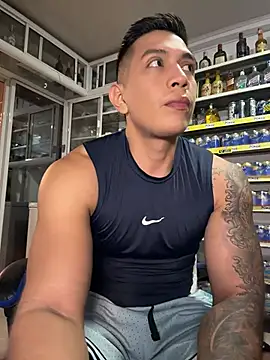 Show de webcam de OliverWest04