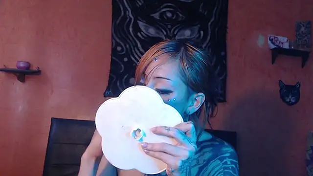 Chat XXX en directo de Layla_quinn