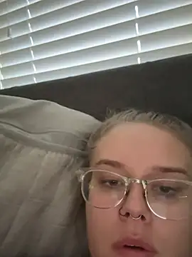 babyblue977's Webcam Show