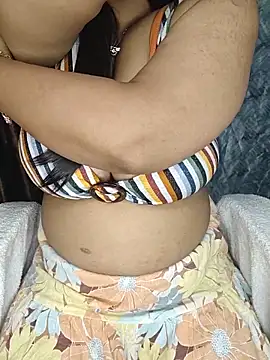 Curvy_Pooja – webcam-show