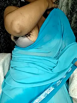 Curvy_Pooja's Webcam Show