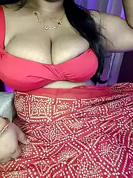 Curvy_Pooja Adlı Modelin Web Kamerası Şovu