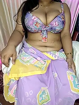 Curvy_Pooja 网络视讯表演