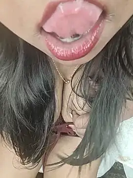 Curvy_Pooja XXX чат на живо
