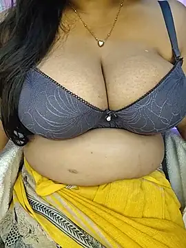 Curvy_Pooja's Live XXX Chat