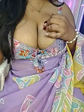 Pertunjukan Kamera Web Curvy_Pooja