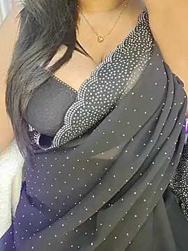 Curvy_Pooja 现场XXX聊天