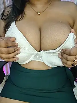 Curvy_Pooja: απευθείας συνομιλία ΧΧΧ