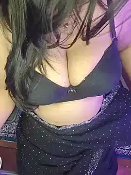 Curvy_Pooja Live XXX-Chat